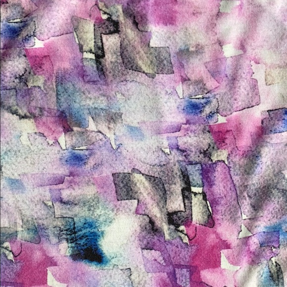 Shirt - Picture 2 of 7